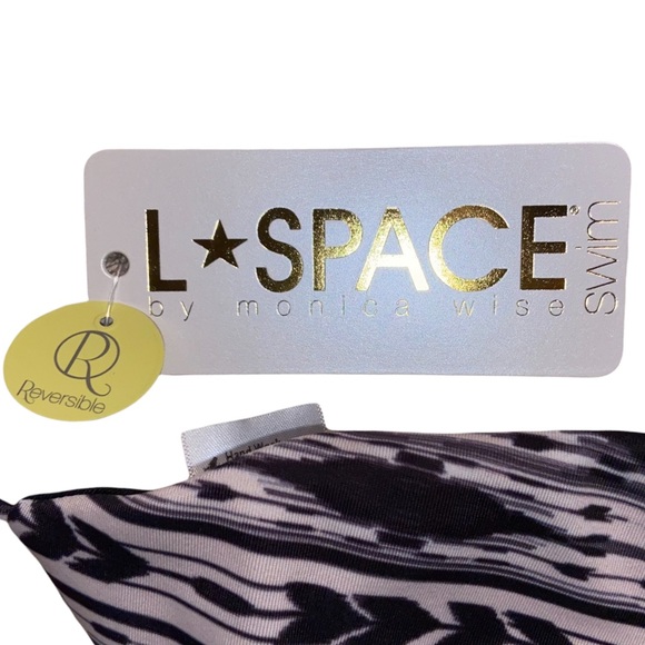 NWT L*SPACE Outlaw Strap Back Black & White Tribal Print Reversible Bikini Top - Picture 8 of 16